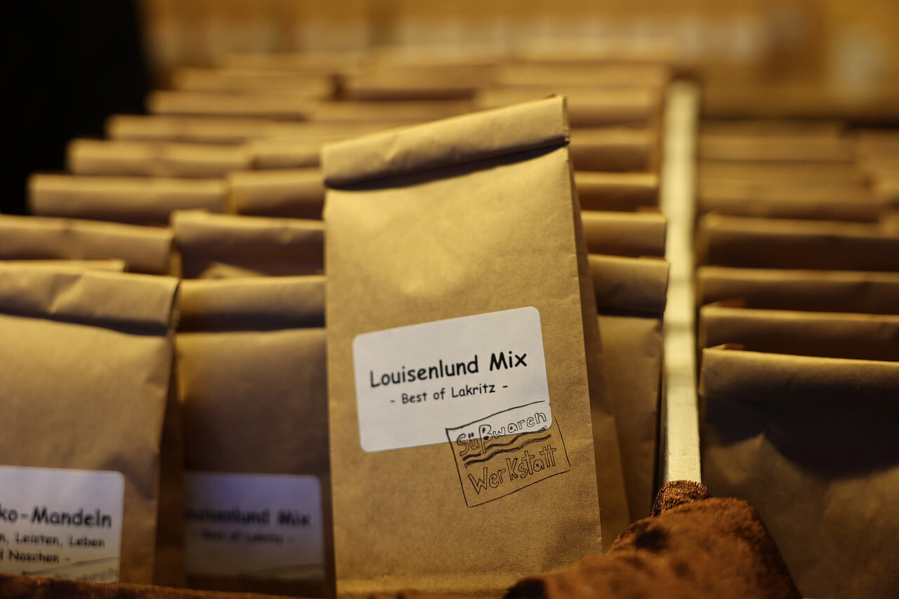 Weihnachtsmarkt-Louisenlund-Mix Der Louisenlunder Mix war schnell vergriffen auf dem Weihnachtsmarkt
