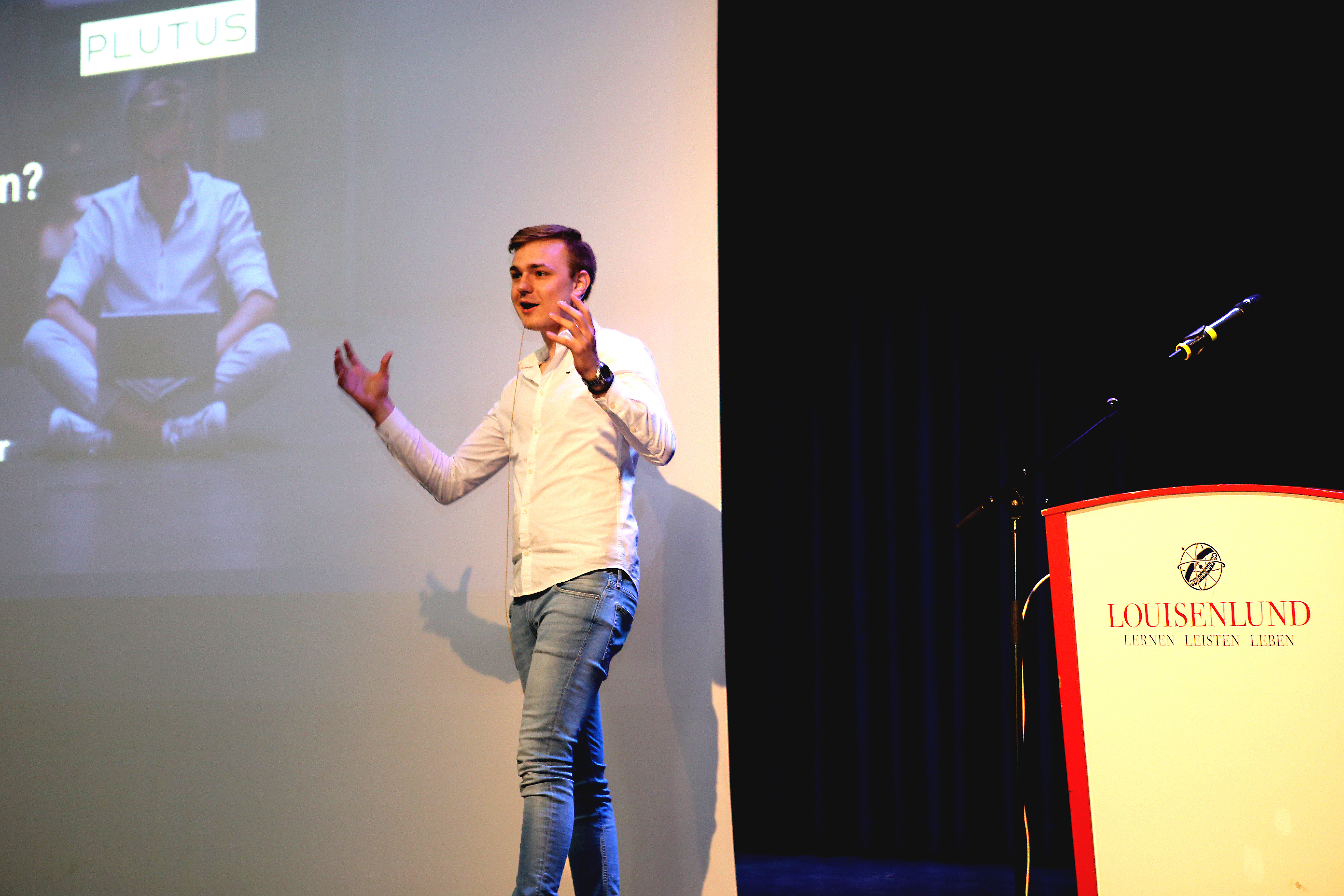 Der Jungunternehmer Andrè Braun inspirierte in seinem Vortrag das Louisenlunder Kollegium