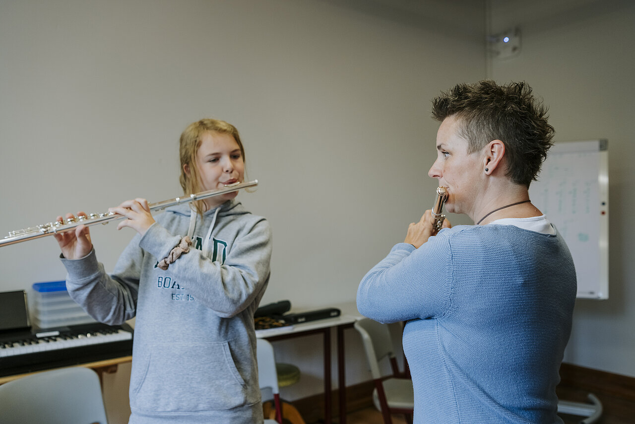 Instrument-Querfloete-Foerderung-Louisenlund Individuelle Förderung der Schüler wird in Louisenlund gerade im Bereich der Musik groß geschrieben